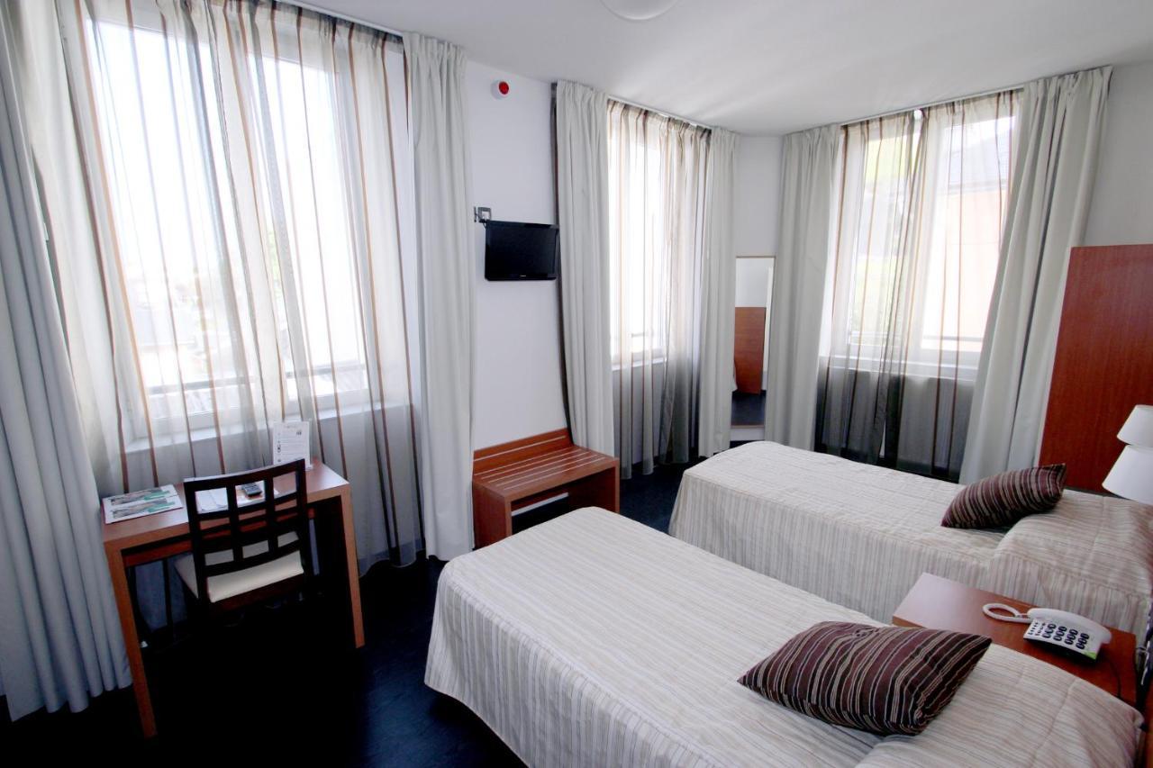 Hotel Florence Lurdy Pokoj fotografie